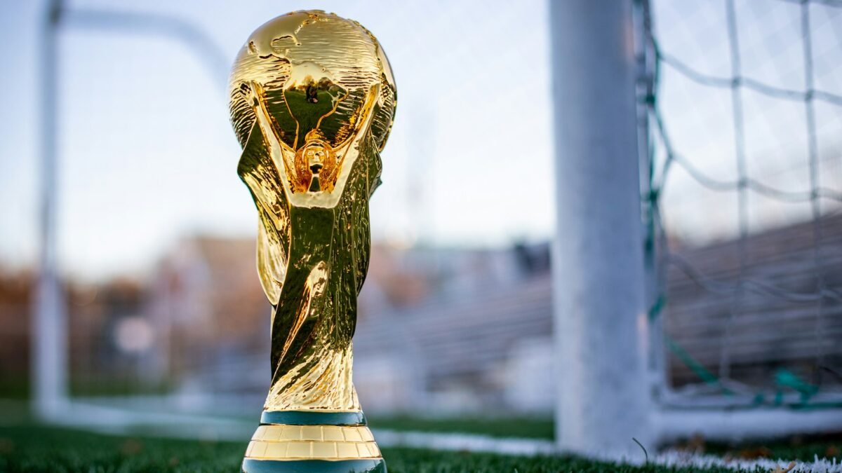 A Bola de Ouro e os Grandes Prêmios Individuais do Futebol
