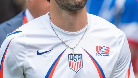 Exames revelam que Pulisic jogou com fratura na perna na eliminação dos EUA na Copa 2026