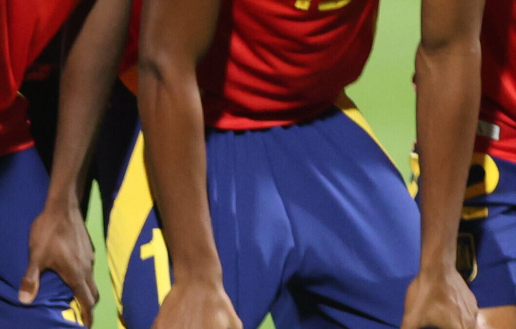 A foto de 2007 que virou destino: Messi e Lamine Yamal, o mestre e o aprendiz, decidem a Copa 2026 no domingo