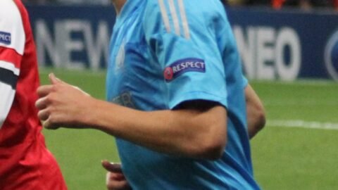 Zebra em Bollaert: Lens vence o PSG por 1 a 0 com gol de Thauvin e leva o Trophee des Champions pela primeira vez