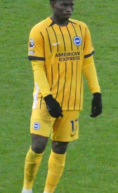 Manchester United fecha a contratação de Carlos Baleba: 70 milhões de libras ao Brighton e contrato de cinco anos